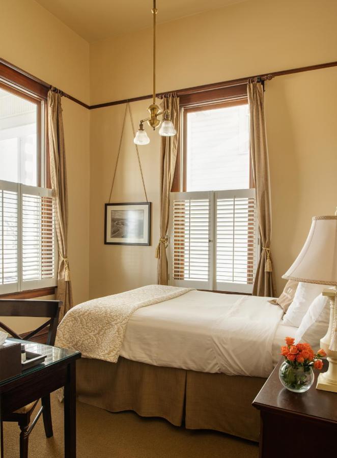 The Sacajawea Hotel Three Forks Luaran gambar