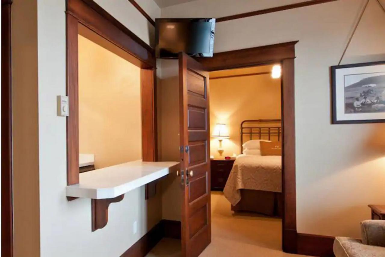 The Sacajawea Hotel Three Forks Luaran gambar