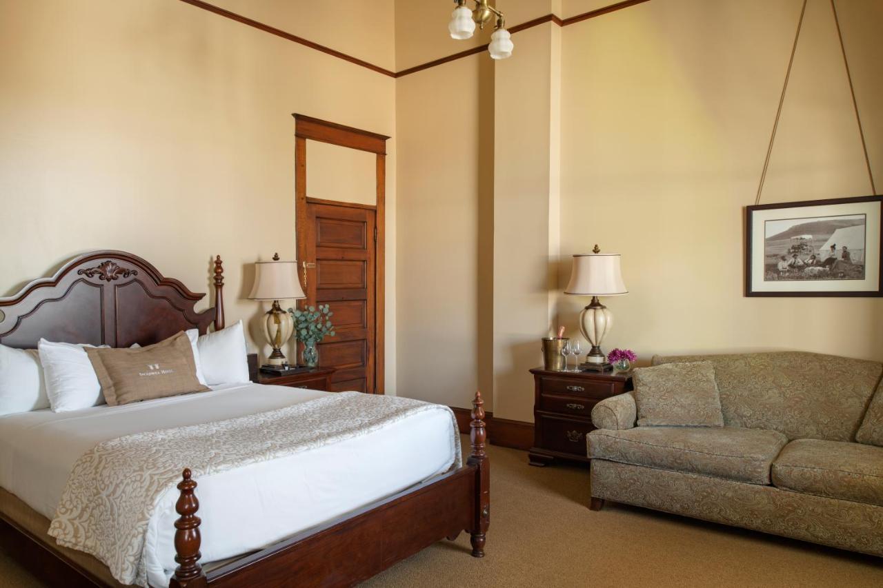 The Sacajawea Hotel Three Forks Luaran gambar